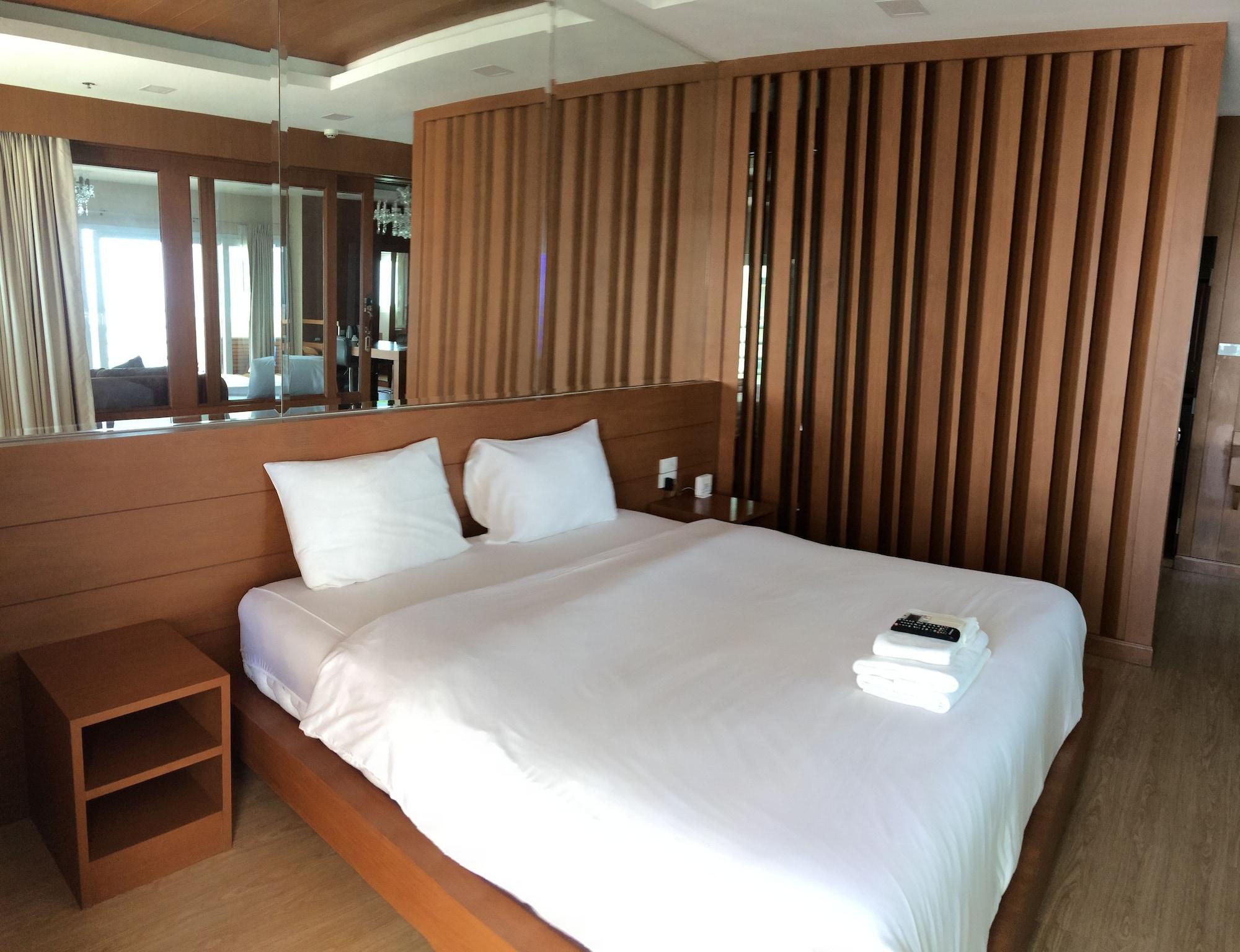View Talay 6 Condominium By Honey Pattaya Buitenkant foto