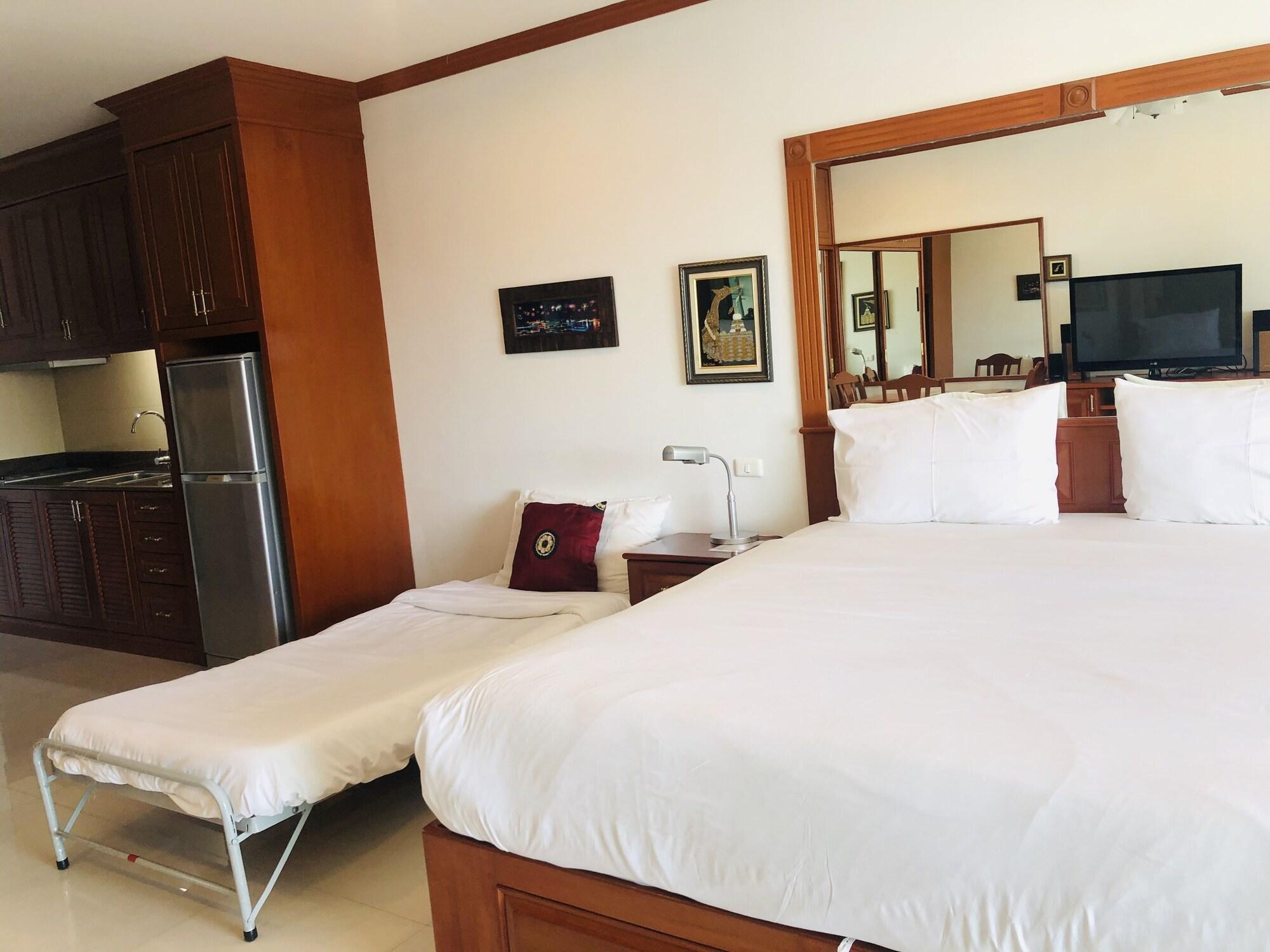 View Talay 6 Condominium By Honey Pattaya Buitenkant foto