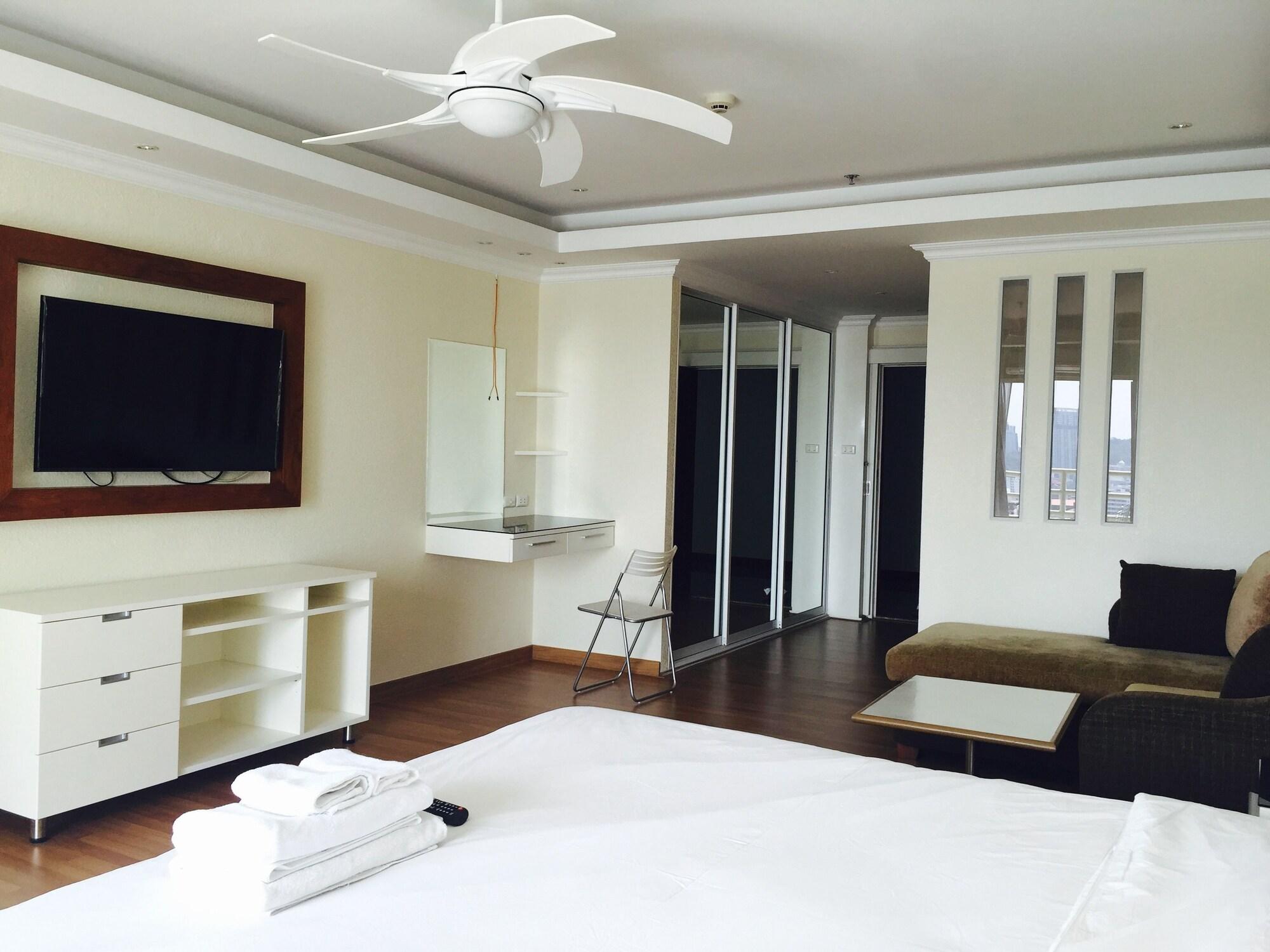 View Talay 6 Condominium By Honey Pattaya Buitenkant foto